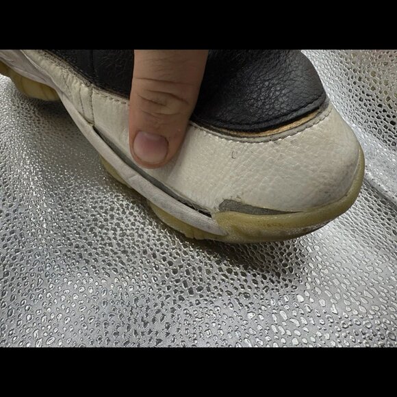 RARE 🚀 Size 10.5 - Reebok Shoes - 2018 Iverson‎ Legacy Mens - Black White Red - Picture 3 of 11